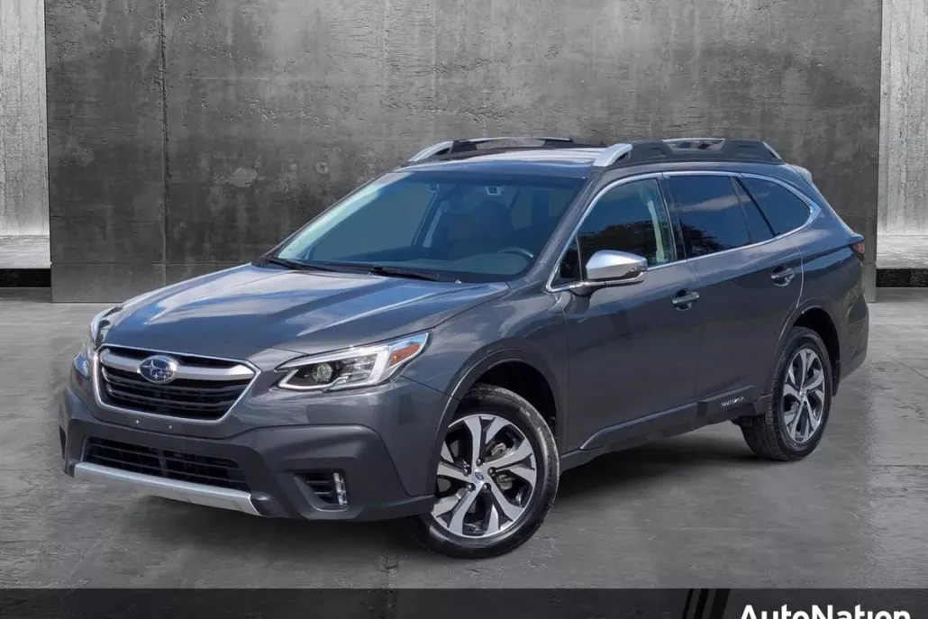 2020 Subaru Outback Touring XT photo 1