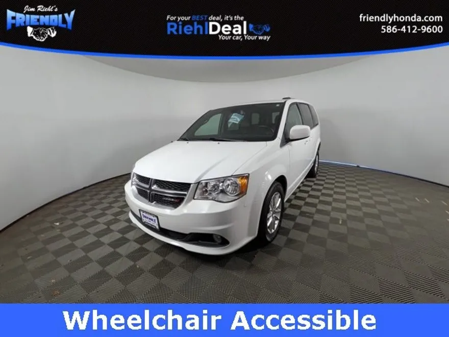 2019 Dodge Grand Caravan SXT photo 1