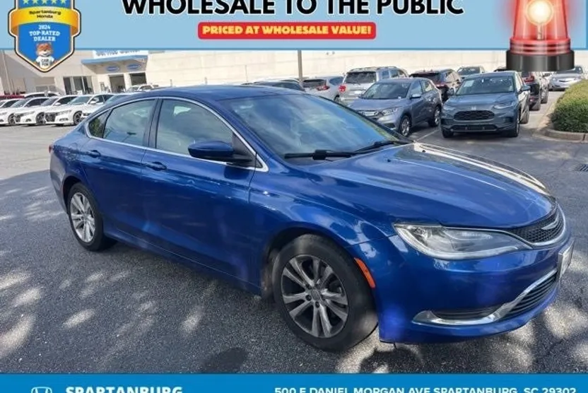 2015 Chrysler 200 Limited photo 1
