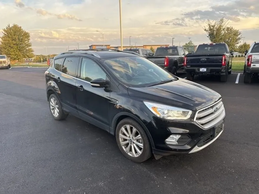 2017 Ford Escape Titanium photo 1