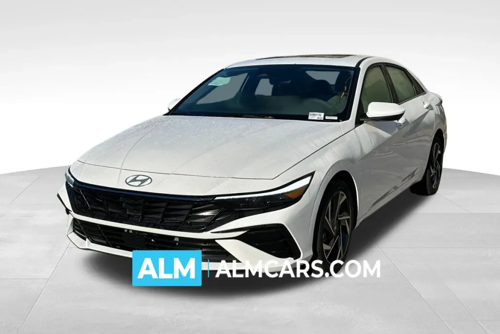 2025 Hyundai Elantra SEL Convenience photo 1