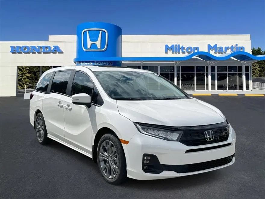 2026 Honda Odyssey Touring photo 1