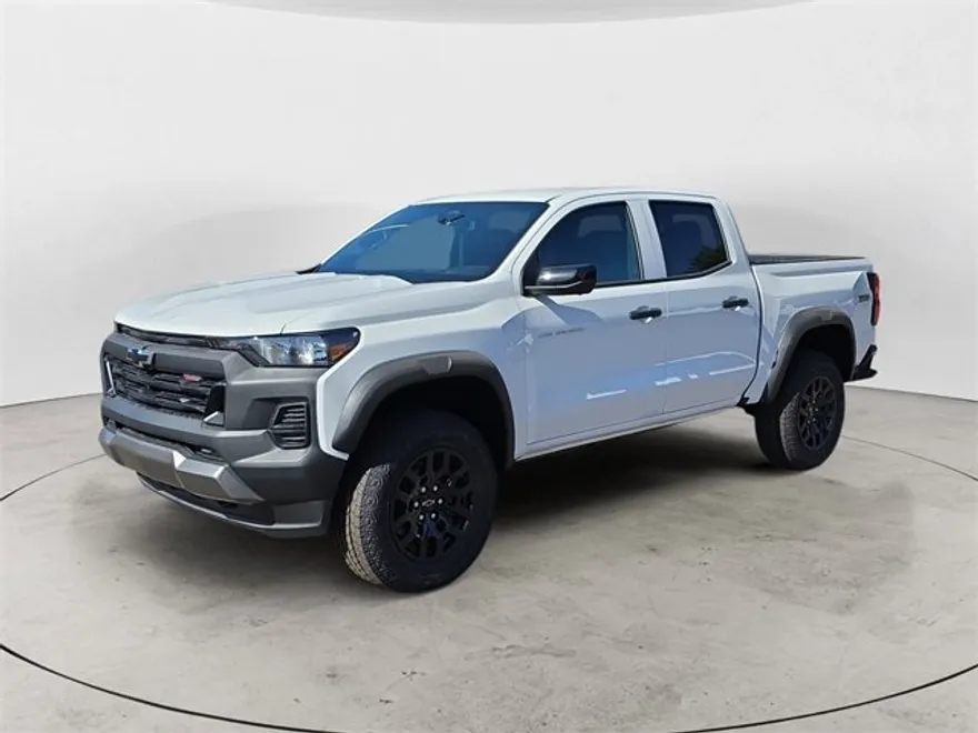 2026 Chevrolet Colorado Trail Boss photo 1