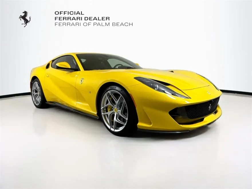 2019 Ferrari 812 Superfast Base photo 1
