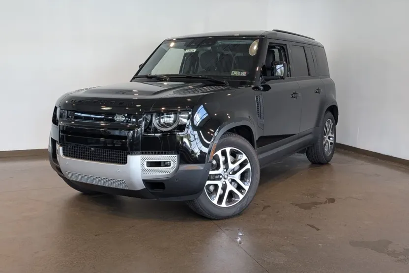 2025 Land Rover Defender 110 S photo 1