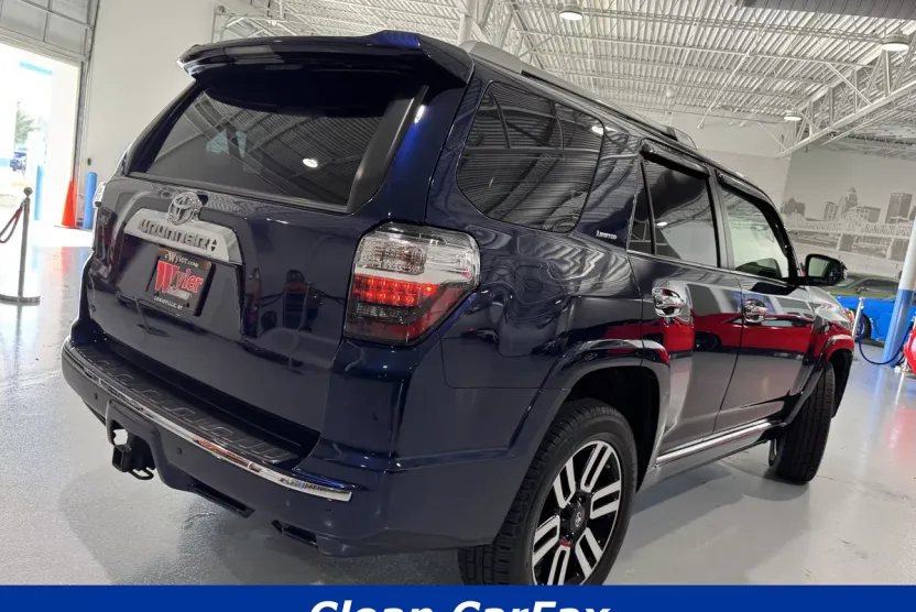 2020 Toyota 4Runner Limited 4WD photo 1