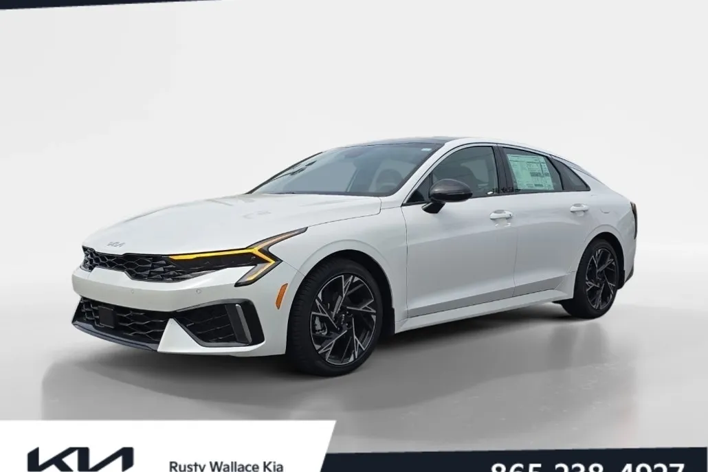 2025 Kia K5 GT-Line photo 1