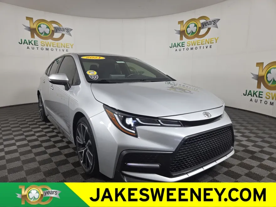2021 Toyota Corolla SE photo 1