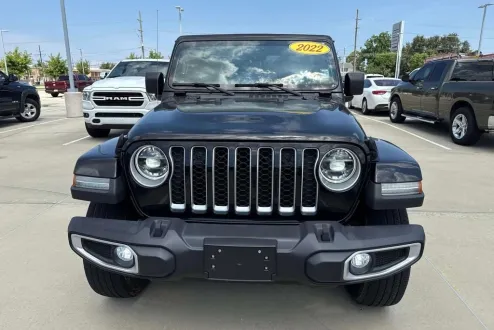 2022 Jeep Gladiator Overland photo 2
