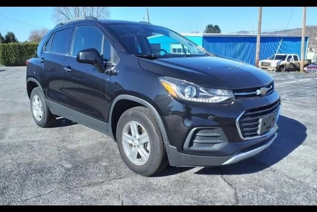2020 Chevrolet Trax LT photo 1