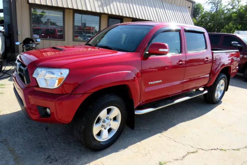 2015 Toyota Tacoma TRD Sport Double Cab V6 4x4 photo 1