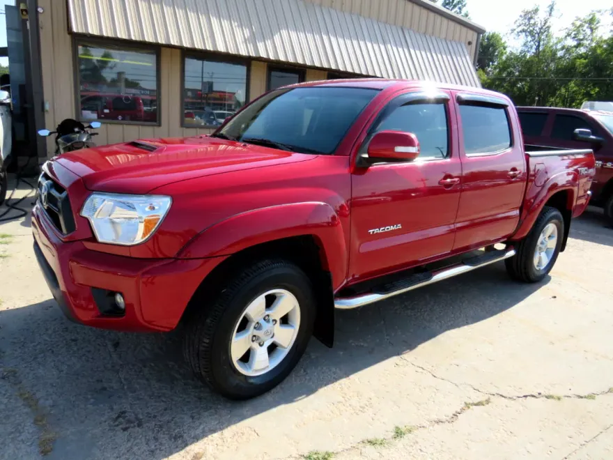 2015 Toyota Tacoma TRD Sport Double Cab V6 4x4 photo 1