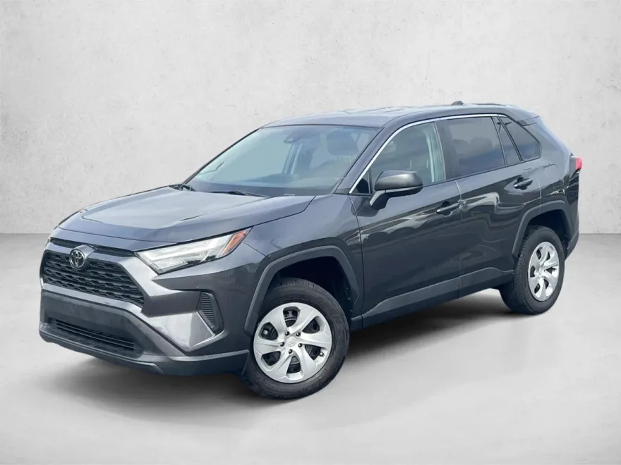 2023 Toyota RAV4 LE photo 1