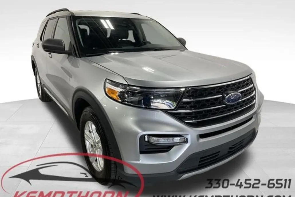2021 Ford Explorer XLT photo 1