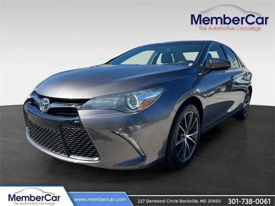 2015 Toyota Camry XSE photo 1