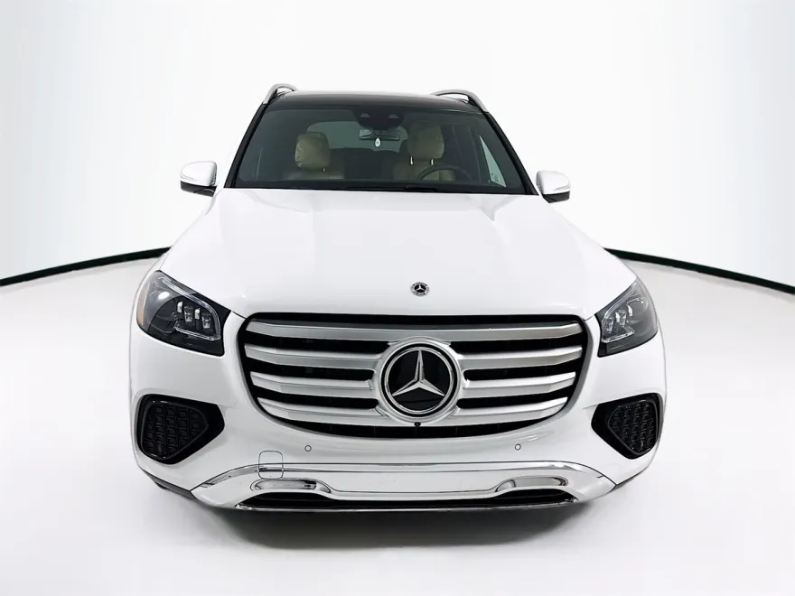 2026 Mercedes Benz GLS 450 4MATIC photo 1