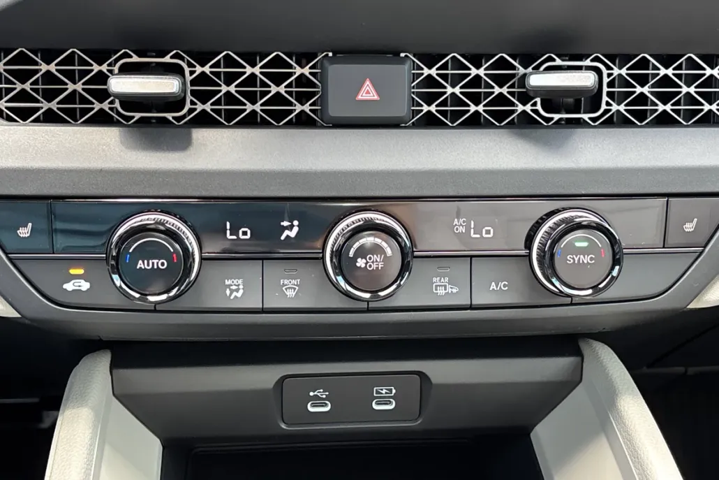 2025 Honda Accord SE photo 1