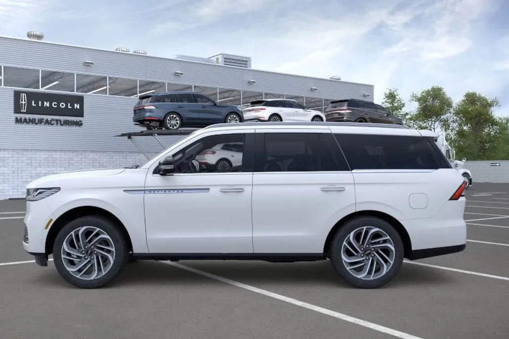 2025 Lincoln Navigator Reserve photo 1