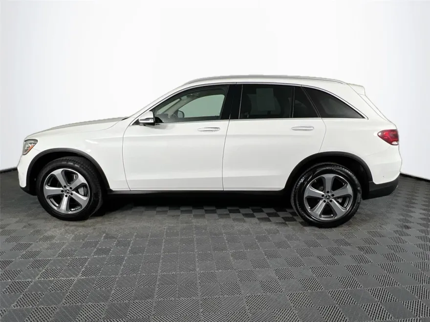 2022 Mercedes Benz GLC 300 4MATIC photo 1