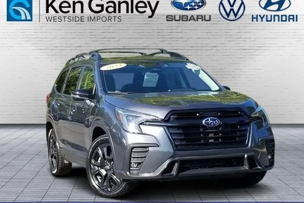 2023 Subaru Ascent Onyx Edition photo 1