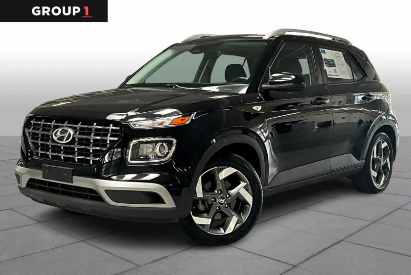 2023 Hyundai Venue SEL photo 1