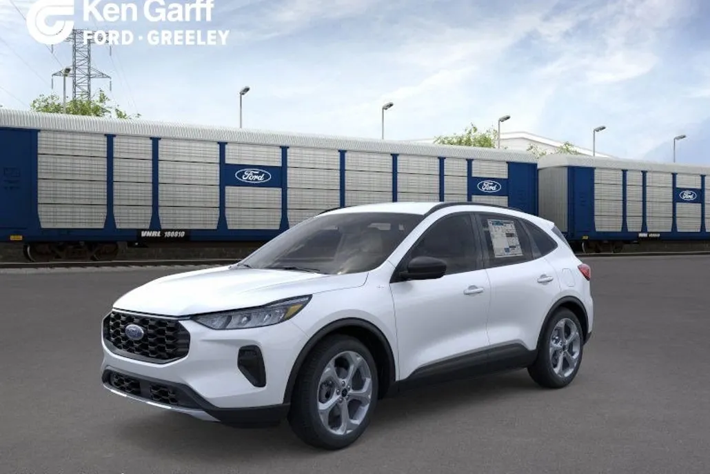 2025 Ford Escape ST-Line photo 1