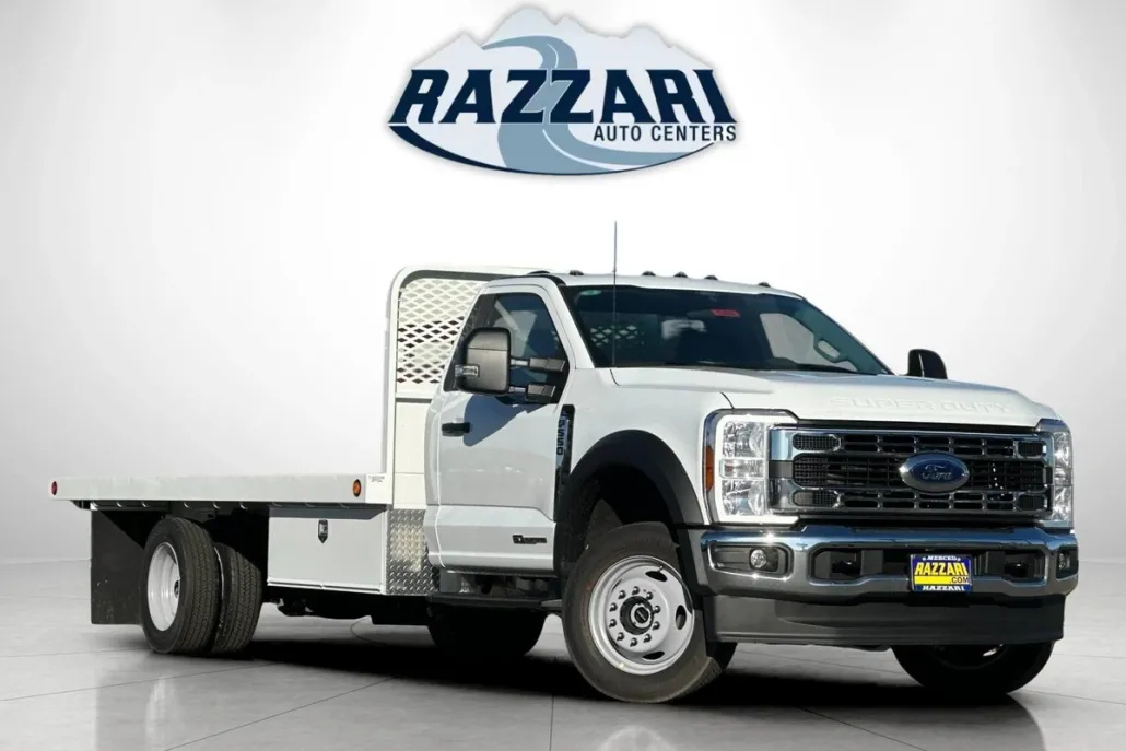 2024 Ford F-550 photo 1