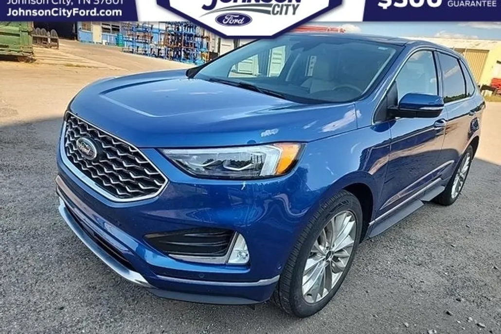 2022 Ford Edge Titanium photo 1