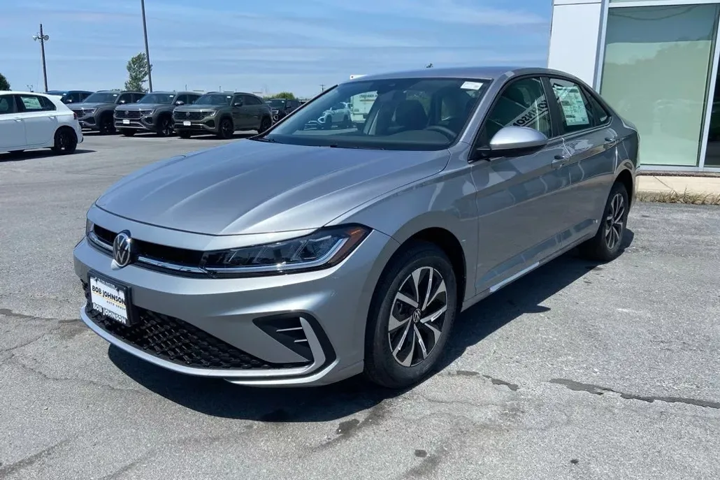 2025 Volkswagen Jetta 1.5T S photo 1