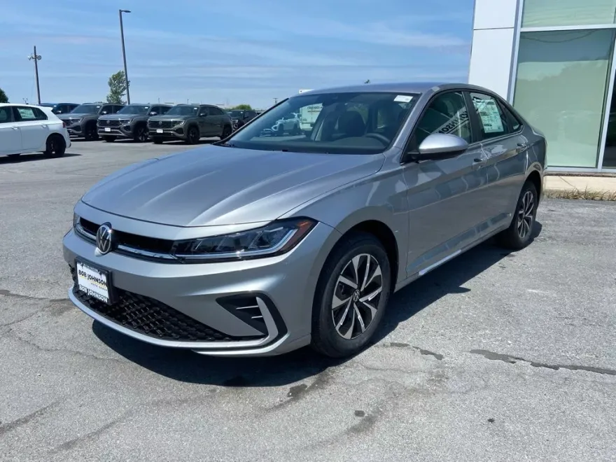 2025 Volkswagen Jetta 1.5T S photo 1