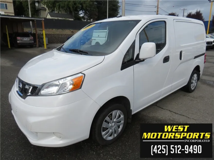 2018 Nissan NV200 SV photo 1
