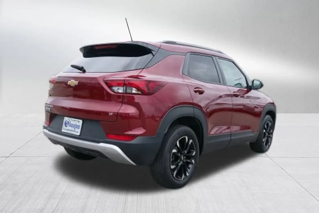 2023 Chevrolet Trailblazer LT photo 1