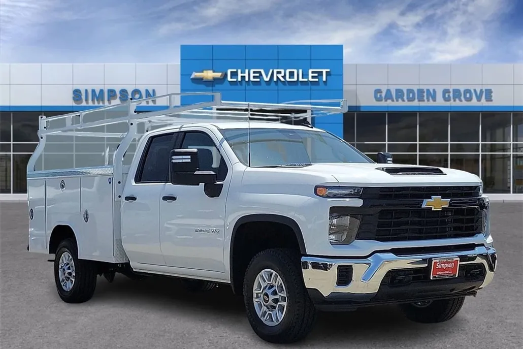 2025 Chevrolet Silverado 2500HD photo 1