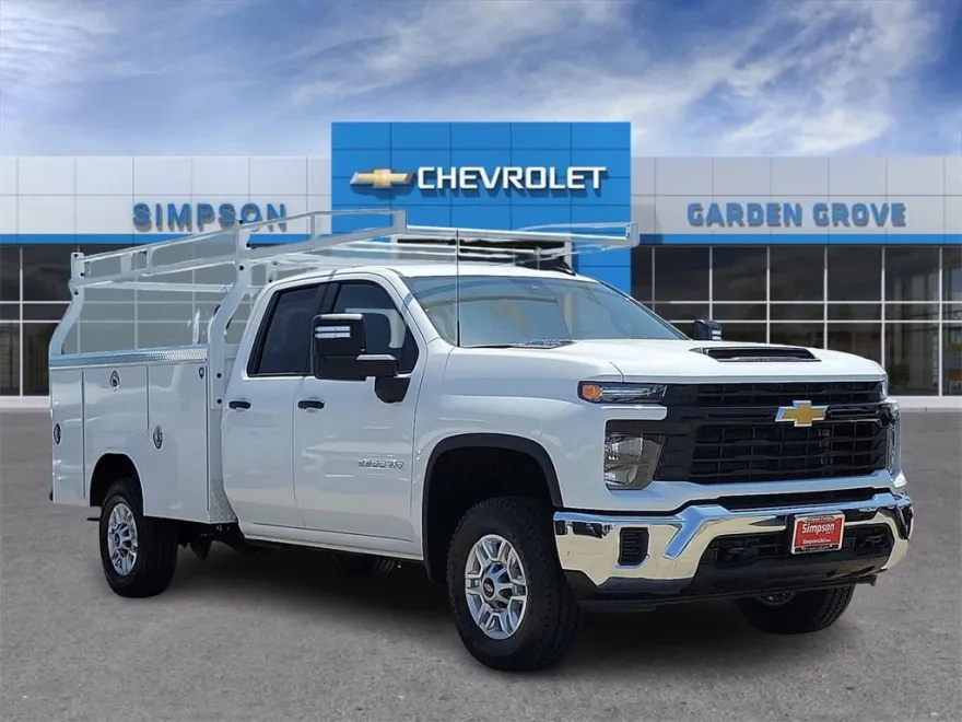2025 Chevrolet Silverado 2500HD photo 1