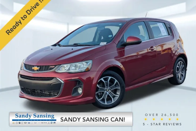 2017 Chevrolet Sonic LT photo 1