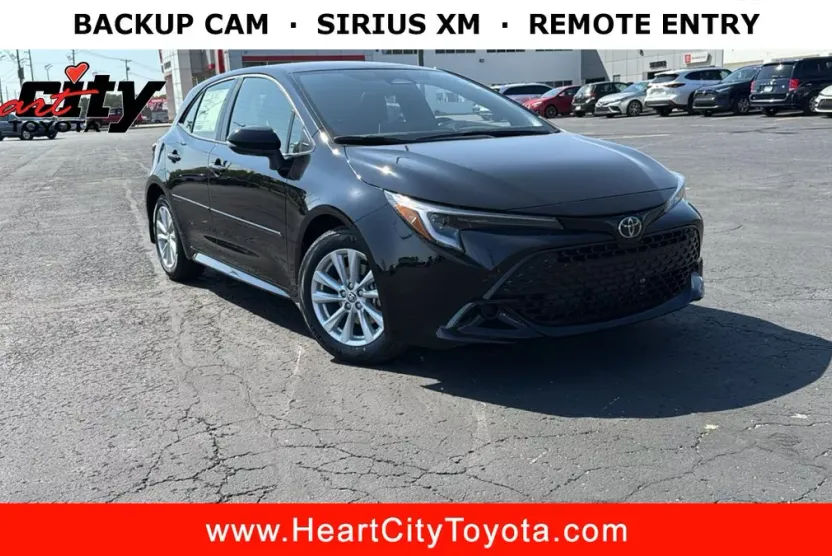 2025 Toyota Corolla SE photo 1