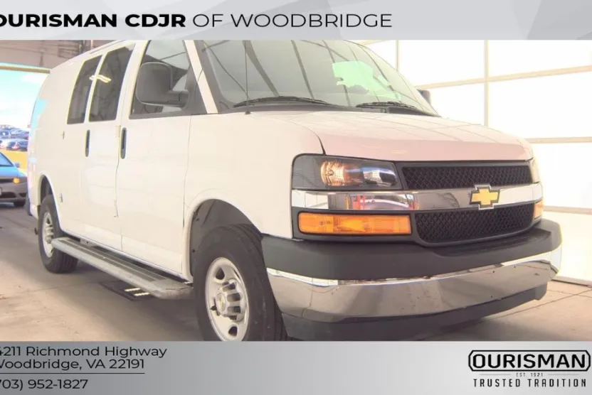 2023 Chevrolet Express 2500 Work photo 1
