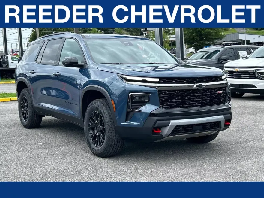 2026 Chevrolet Traverse Z71 photo 1
