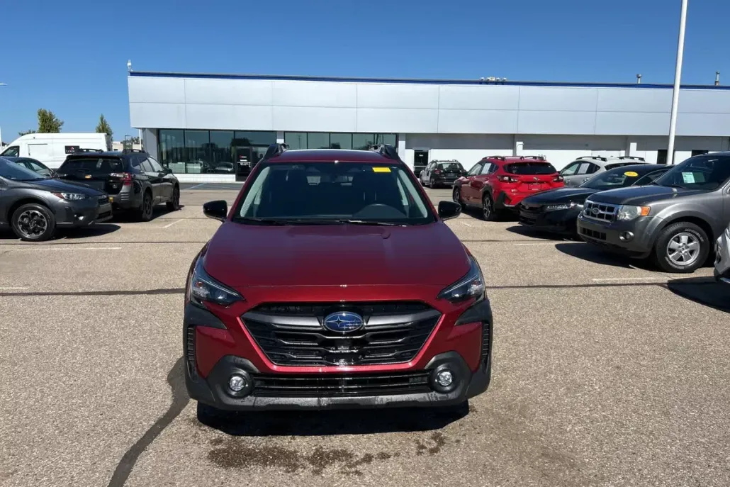 2023 Subaru Outback Premium photo 1