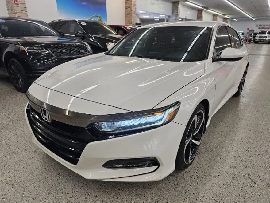 2019 Honda Accord Sport 1.5T photo 1