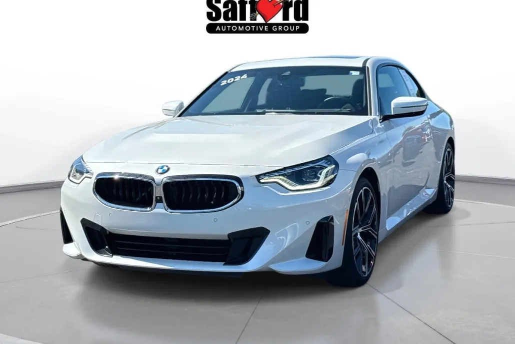 2024 Bmw 230i xDrive photo 1