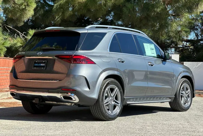2026 Mercedes Benz GLE 450 4MATIC photo 1