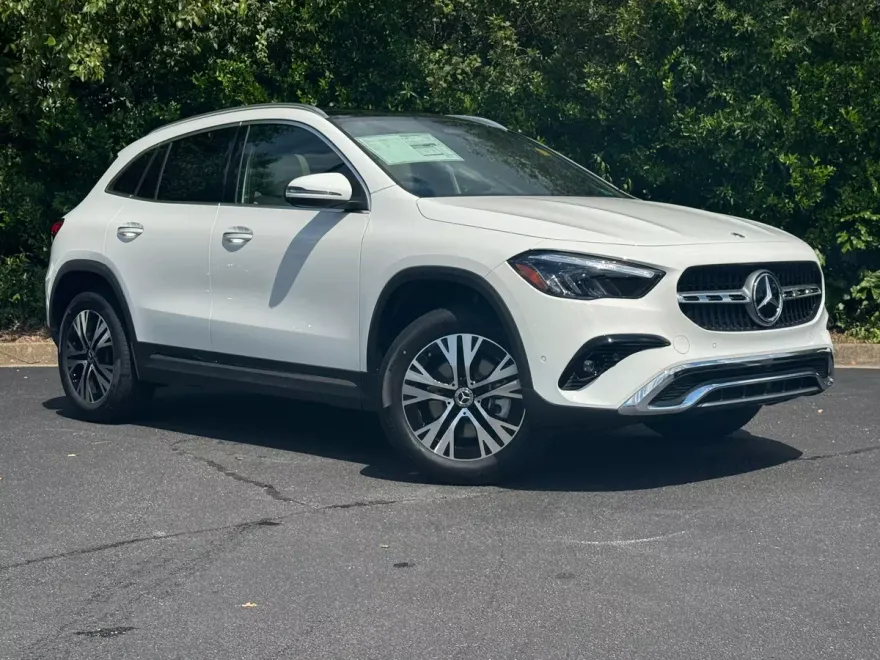 2026 Mercedes Benz GLA 250 4MATIC photo 1