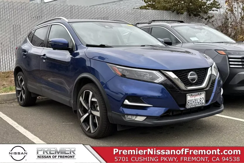 2021 Nissan Rogue Sport SL photo 1