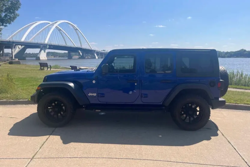 2018 Jeep Wrangler Unlimited Sport S photo 1