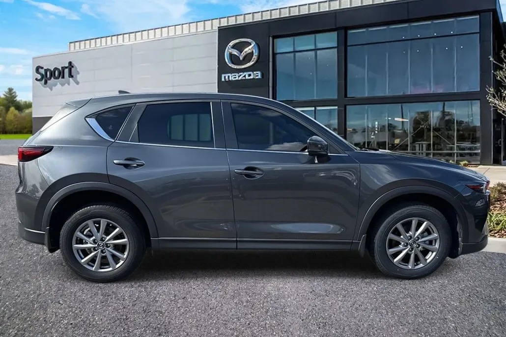 2022 Mazda CX-5 2.5 S Preferred photo 1