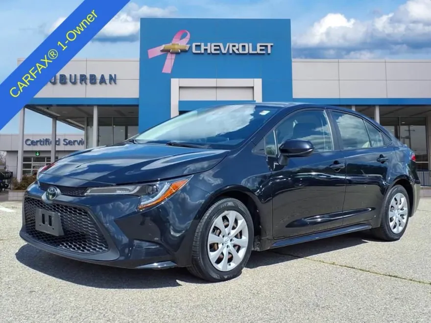 2020 Toyota Corolla LE photo 1