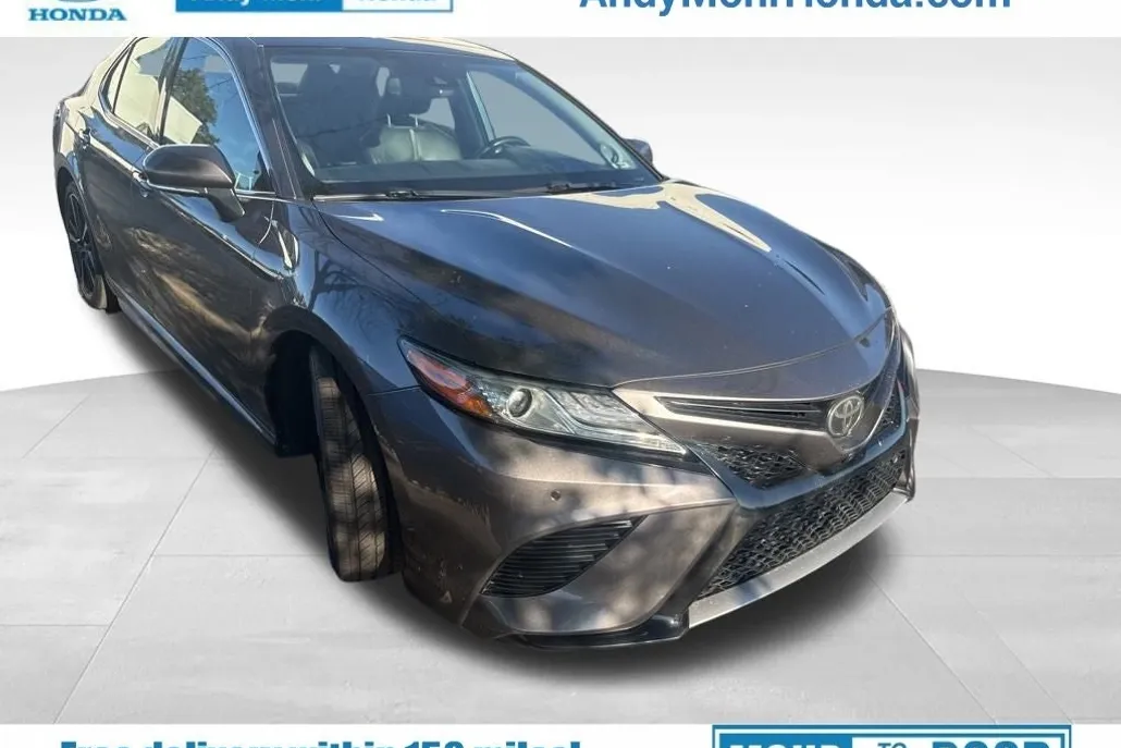 2019 Toyota Camry XSE V6 photo 1