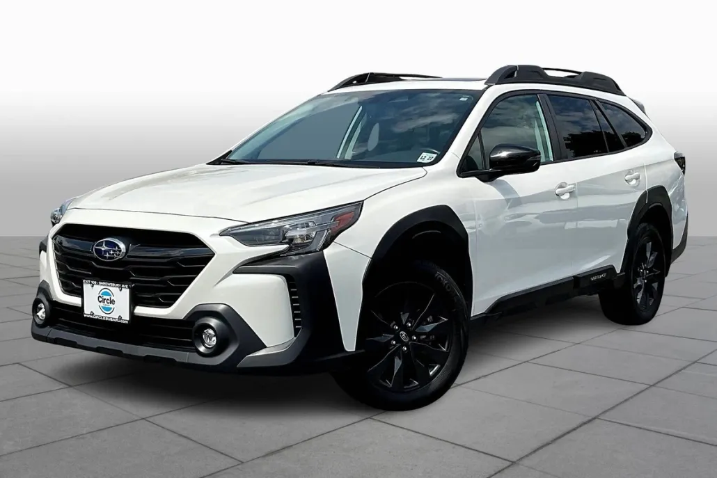 2023 Subaru Outback Onyx Edition photo 1