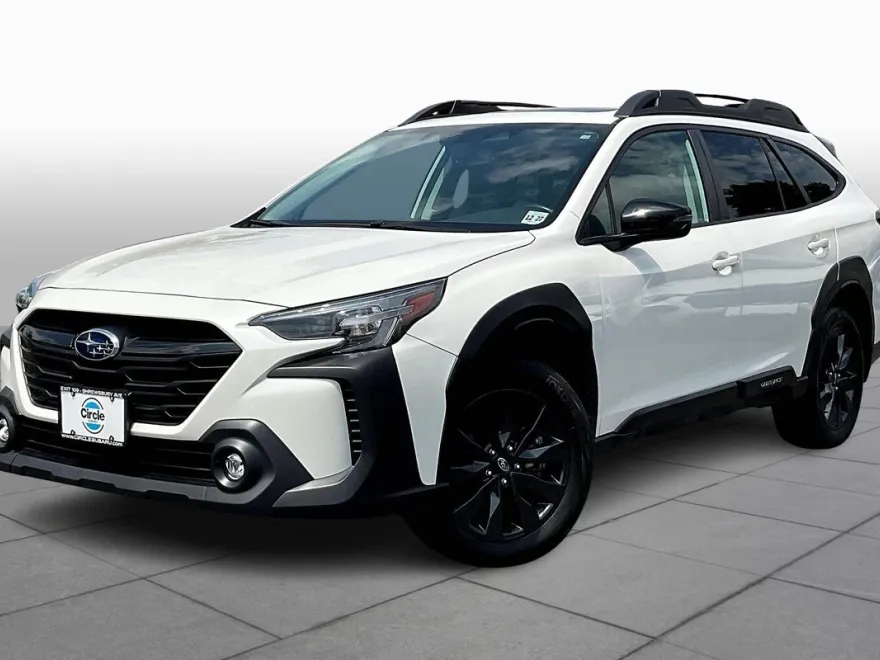 2023 Subaru Outback Onyx Edition photo 1